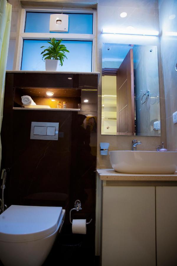 Lime Tree Luxury Studio - Service Apartment Near Artemis Hospital ,Gurgáon Kültér fotó