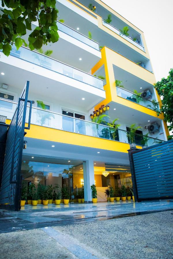 Lime Tree Luxury Studio - Service Apartment Near Artemis Hospital ,Gurgáon Kültér fotó