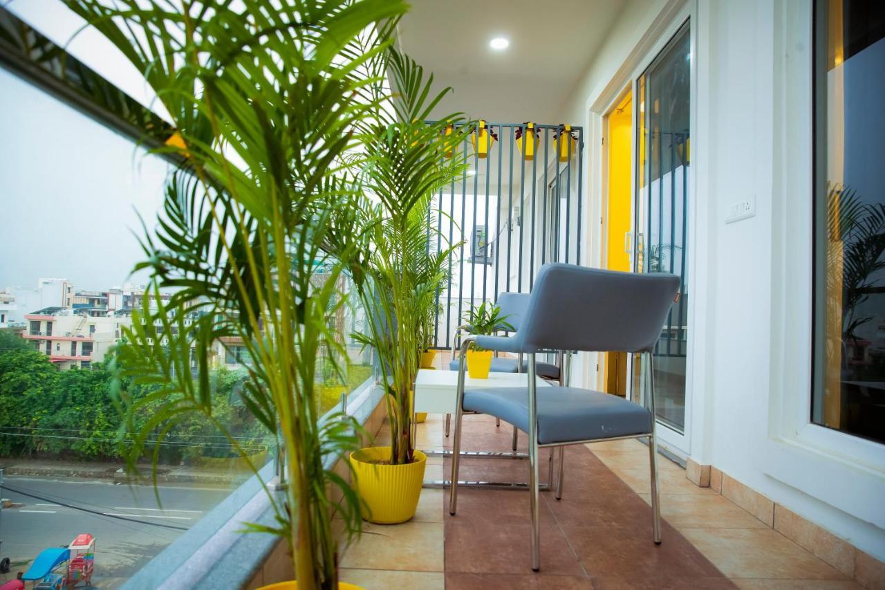Lime Tree Luxury Studio - Service Apartment Near Artemis Hospital ,Gurgáon Kültér fotó